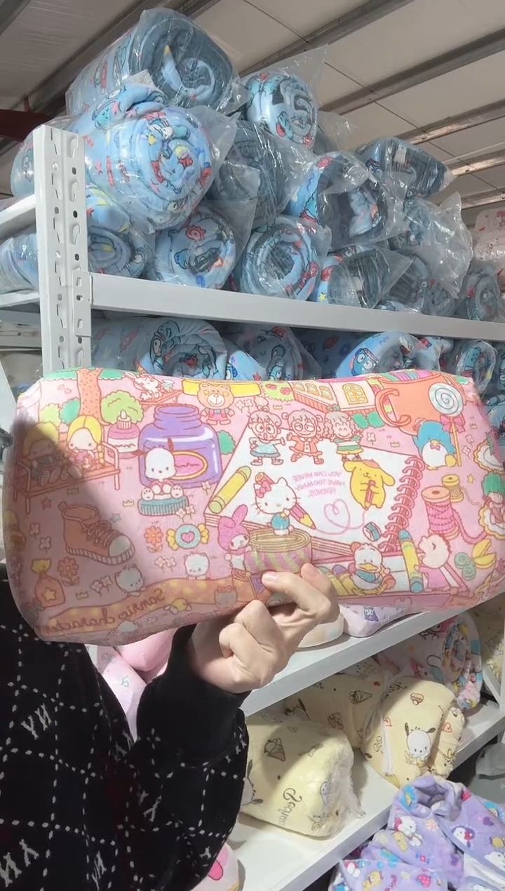 微瑕   骨头枕   