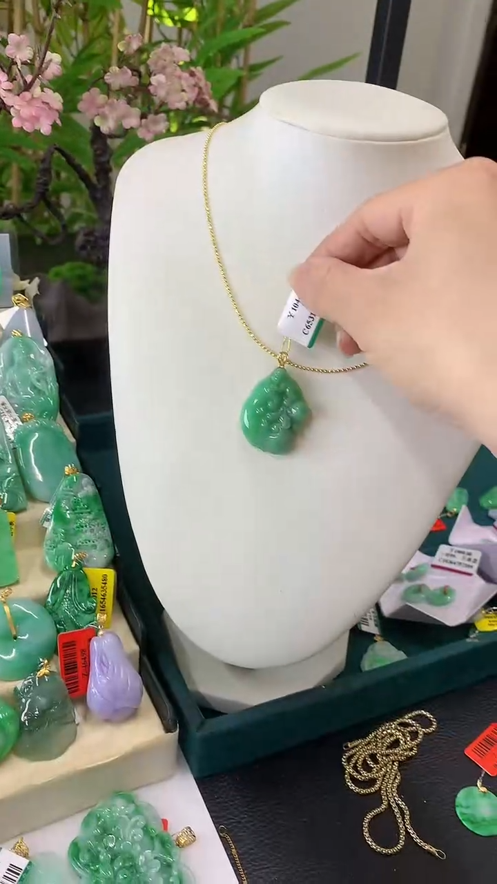 【闪购商品】翡翠颈饰18K金镶嵌挂件