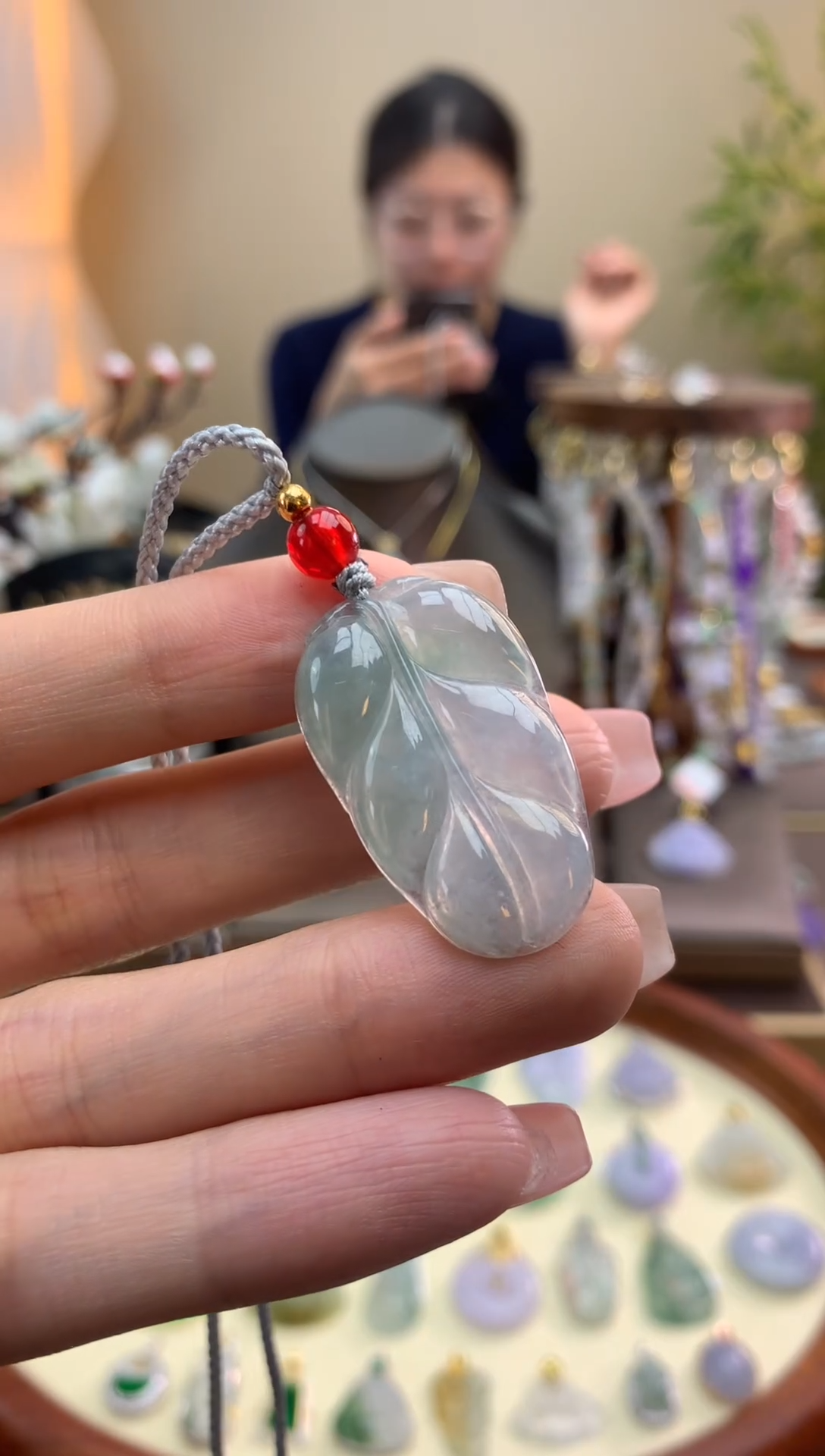 【闪购商品】翡翠颈饰未镶嵌叶子