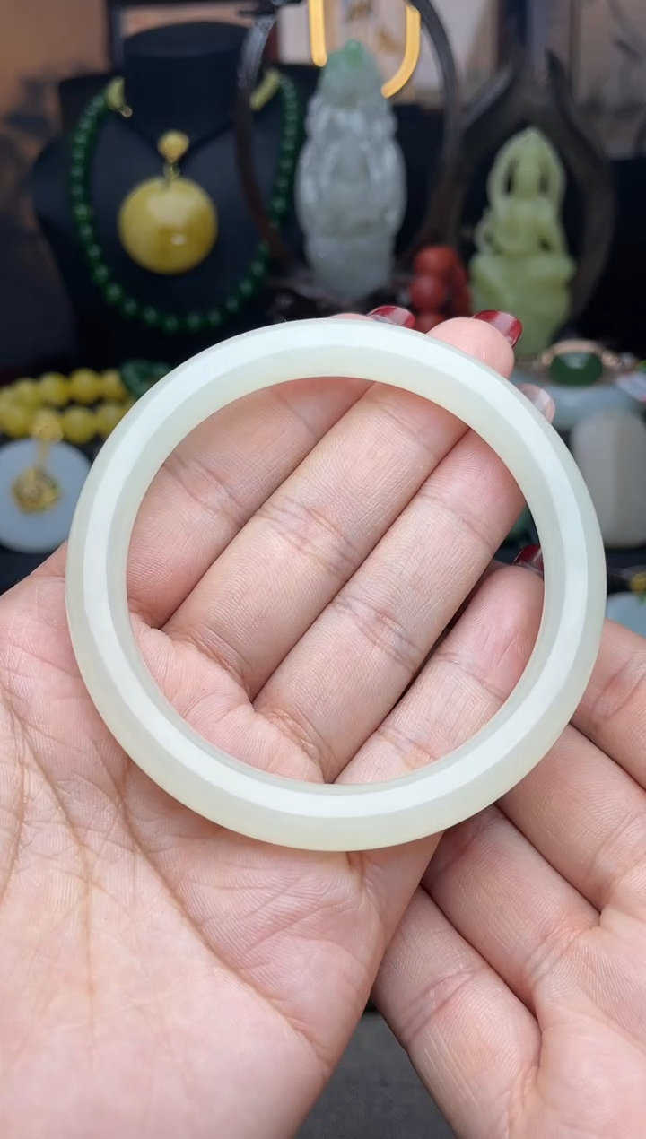 【闪购商品】和田玉手镯未镶嵌手镯