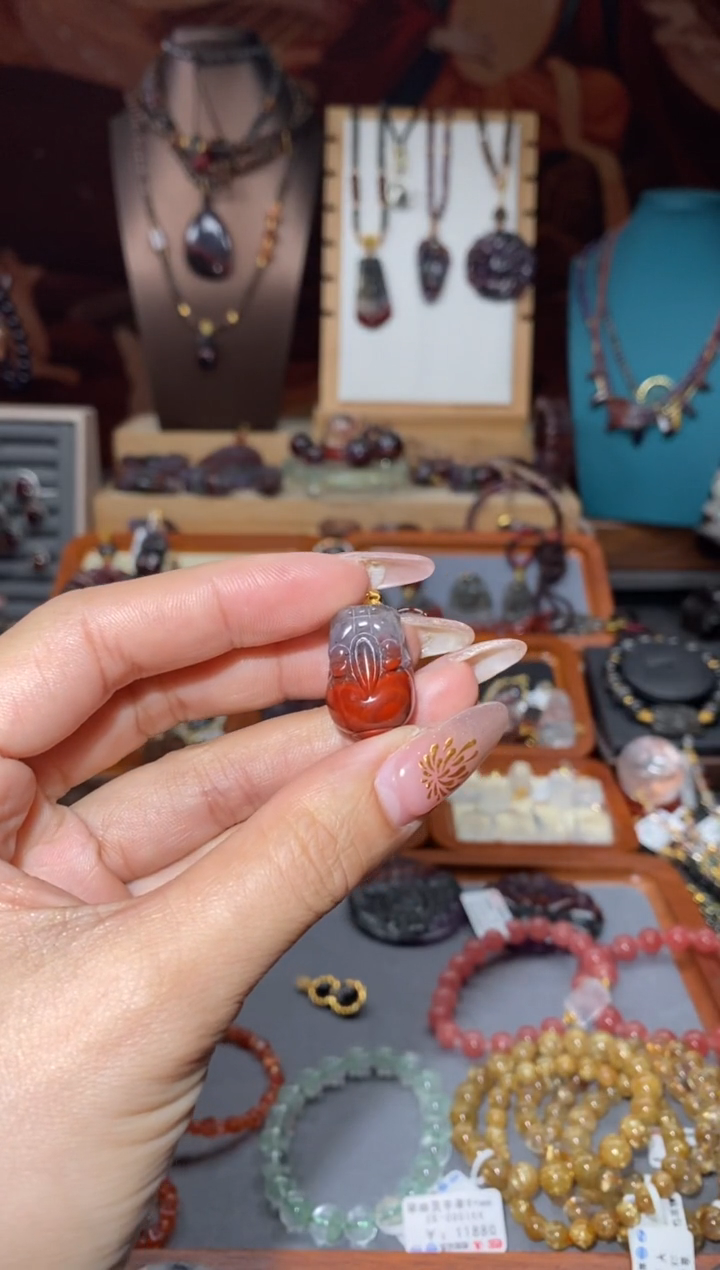 【闪购商品】水晶吊坠未镶嵌红极光