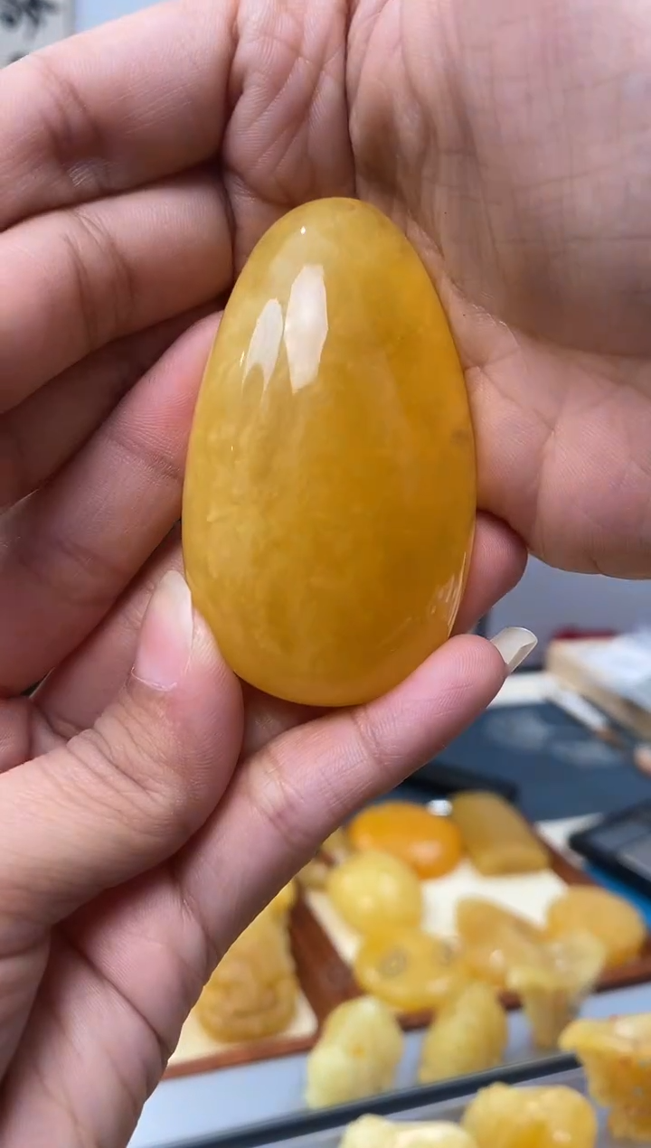 【闪购商品】琥珀裸石未镶嵌天然琥珀蜜蜡水滴