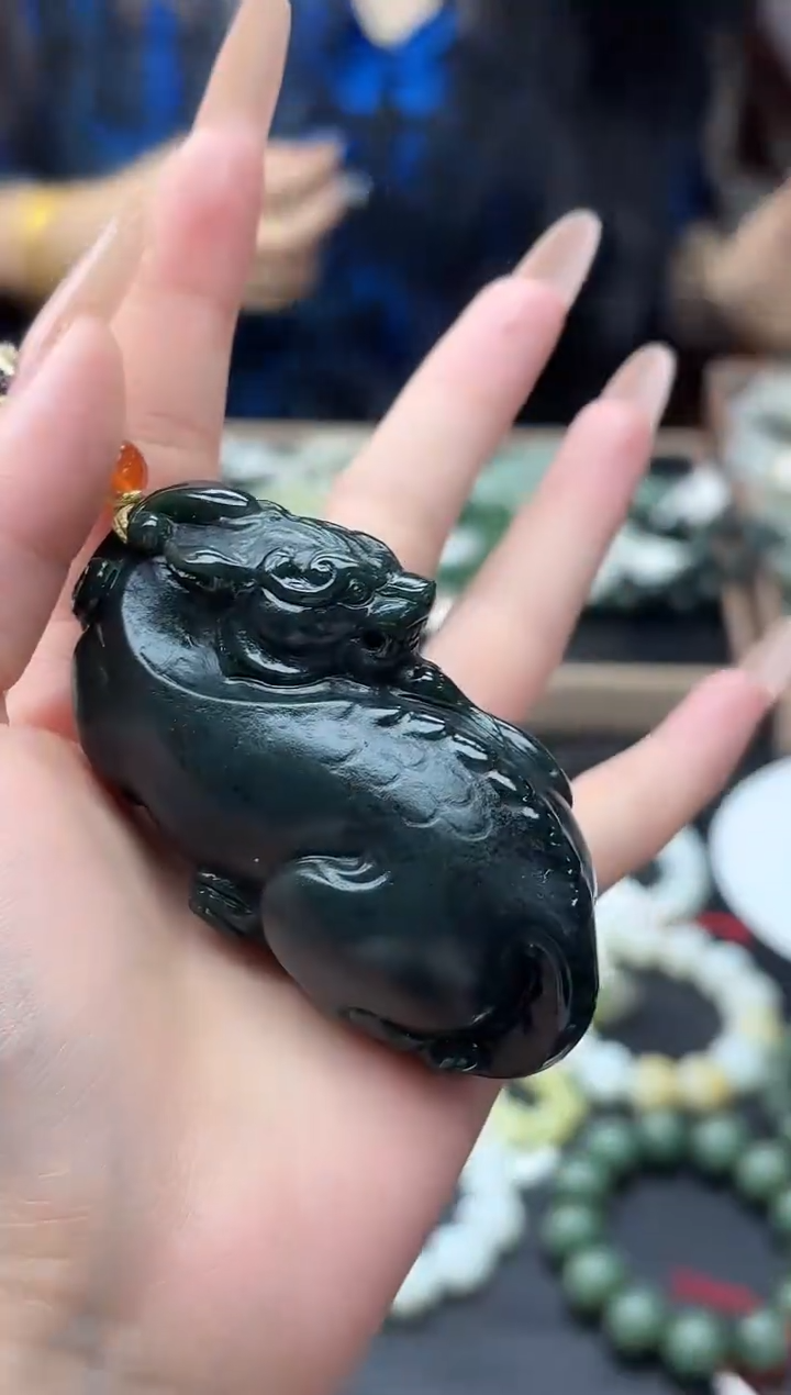 未镶嵌和田玉把件董小姐推荐 多样性发货 拍一发一tq