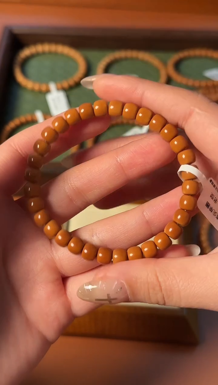 手串橄榄核【168】6.8mm老挝核尖老型单圈