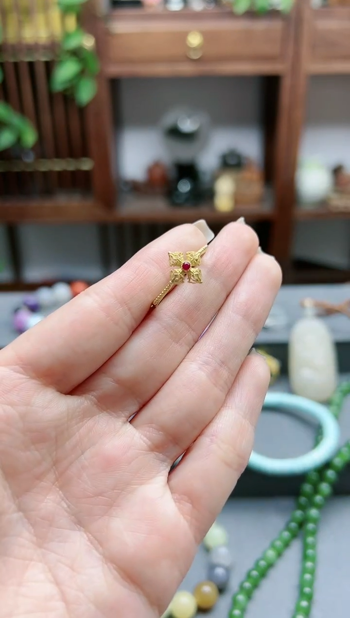 【闪购商品】红宝石戒指18K金镶嵌18k金红宝石戒指*1 CS