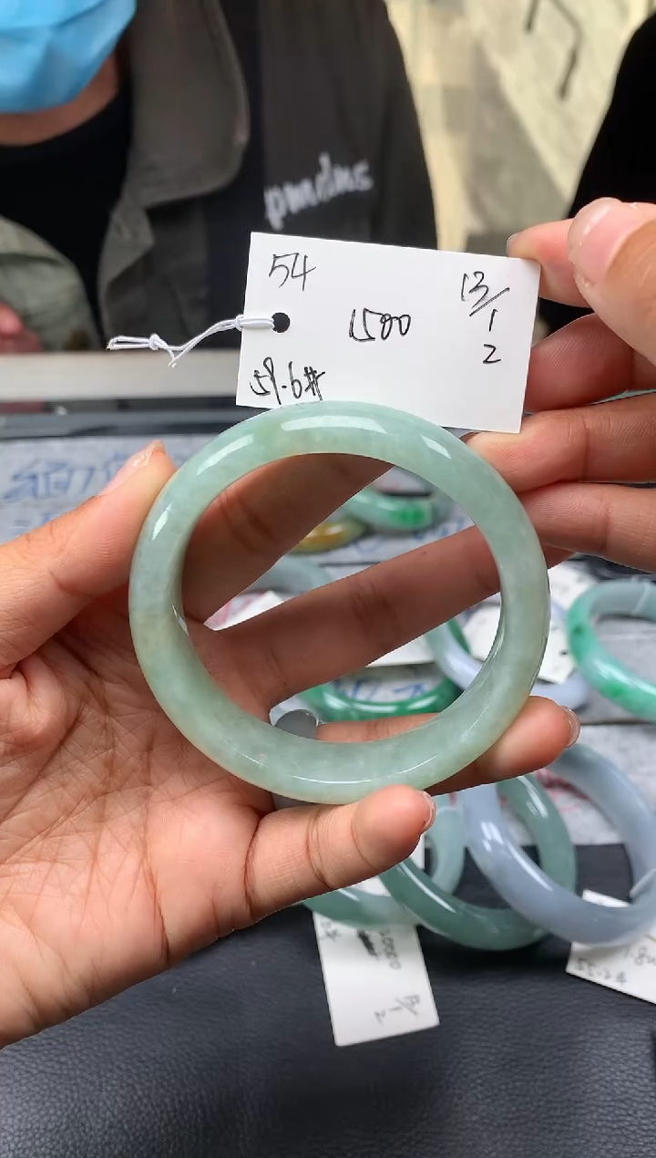 【闪购商品】翡翠手镯未镶嵌54翡翠手镯下单联系小耳机拍一发一