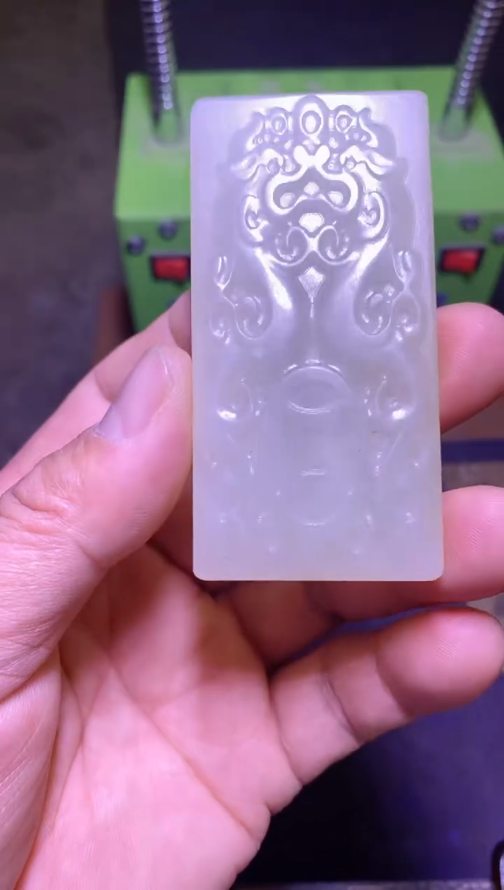 【闪购商品】20直播间 的实时画面