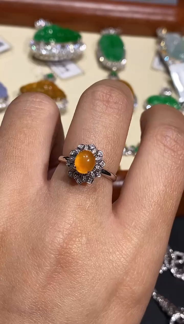 【闪购商品】翡翠戒指18K金镶嵌戒指