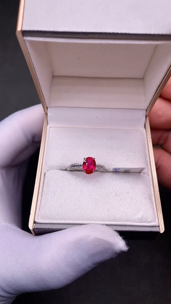 【闪购商品】红宝石戒指银S925镶嵌.......