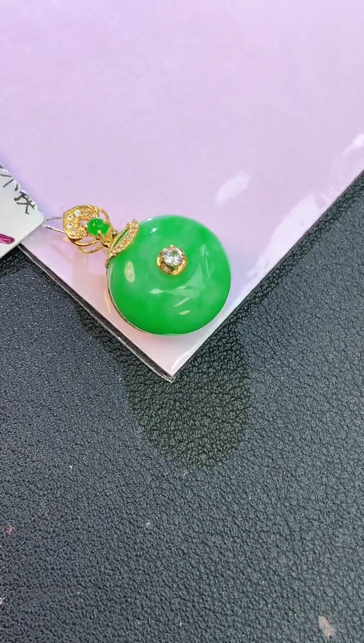 颈饰18K金镶嵌翡翠青****场赠礼盒证书 麦麦
