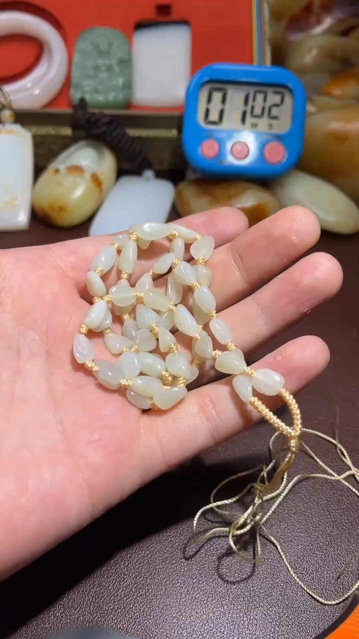 未镶嵌和田玉挂件L****涵和田玉