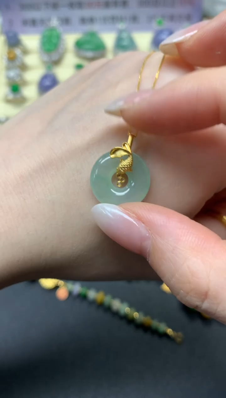 【闪购商品】翡翠18K金镶嵌套链吊坠|1700+170