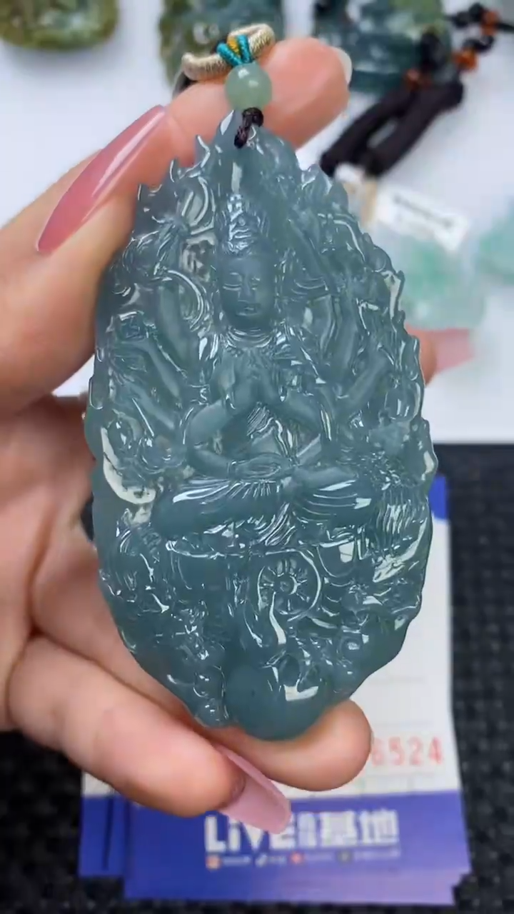 【闪购商品】翡翠颈饰未镶嵌111111111111111