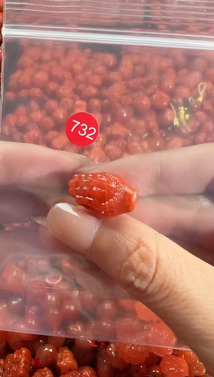 颈饰未镶嵌南红玛瑙1