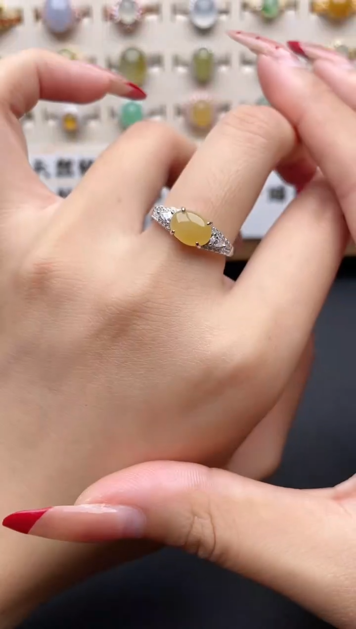 【闪购商品】翡翠戒指银S925镶嵌一物一证一礼盒