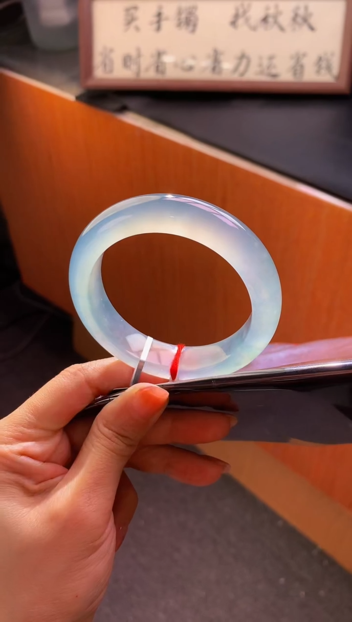 未镶嵌手镯翡翠- C139圈口 55.4全款180万 定金2万