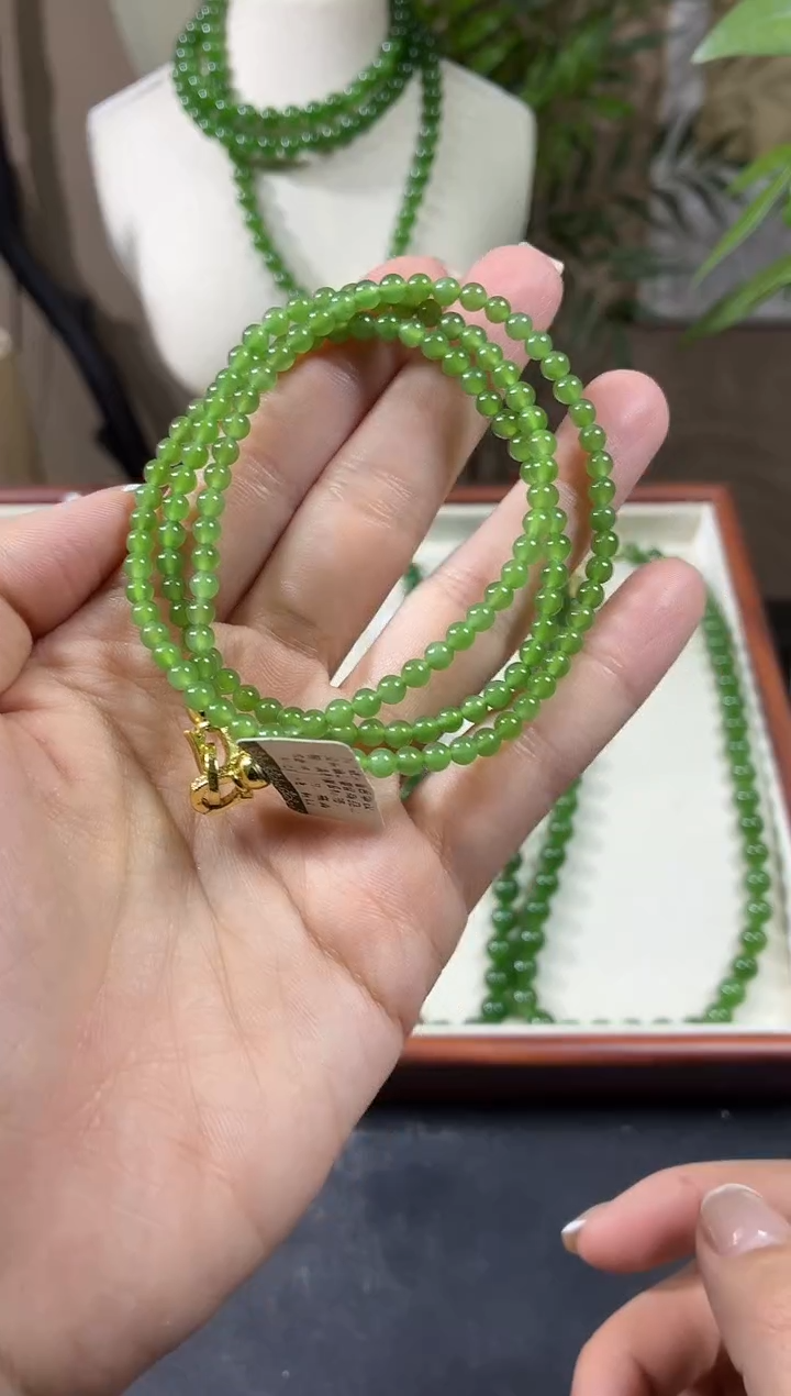 颈饰未镶嵌和田玉（碧玉）4苹果绿无矿毛衣链