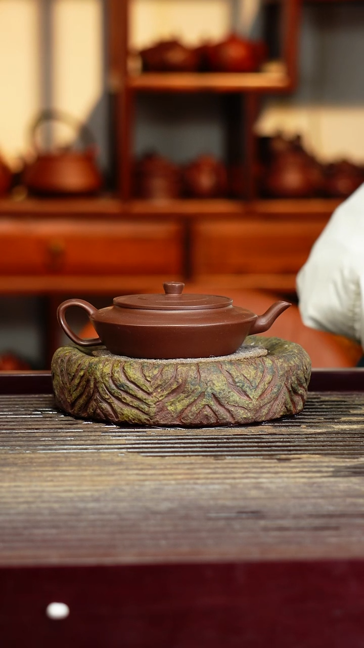 宜兴原矿紫砂壶茶壶宜兴原矿紫砂壶茶壶100C