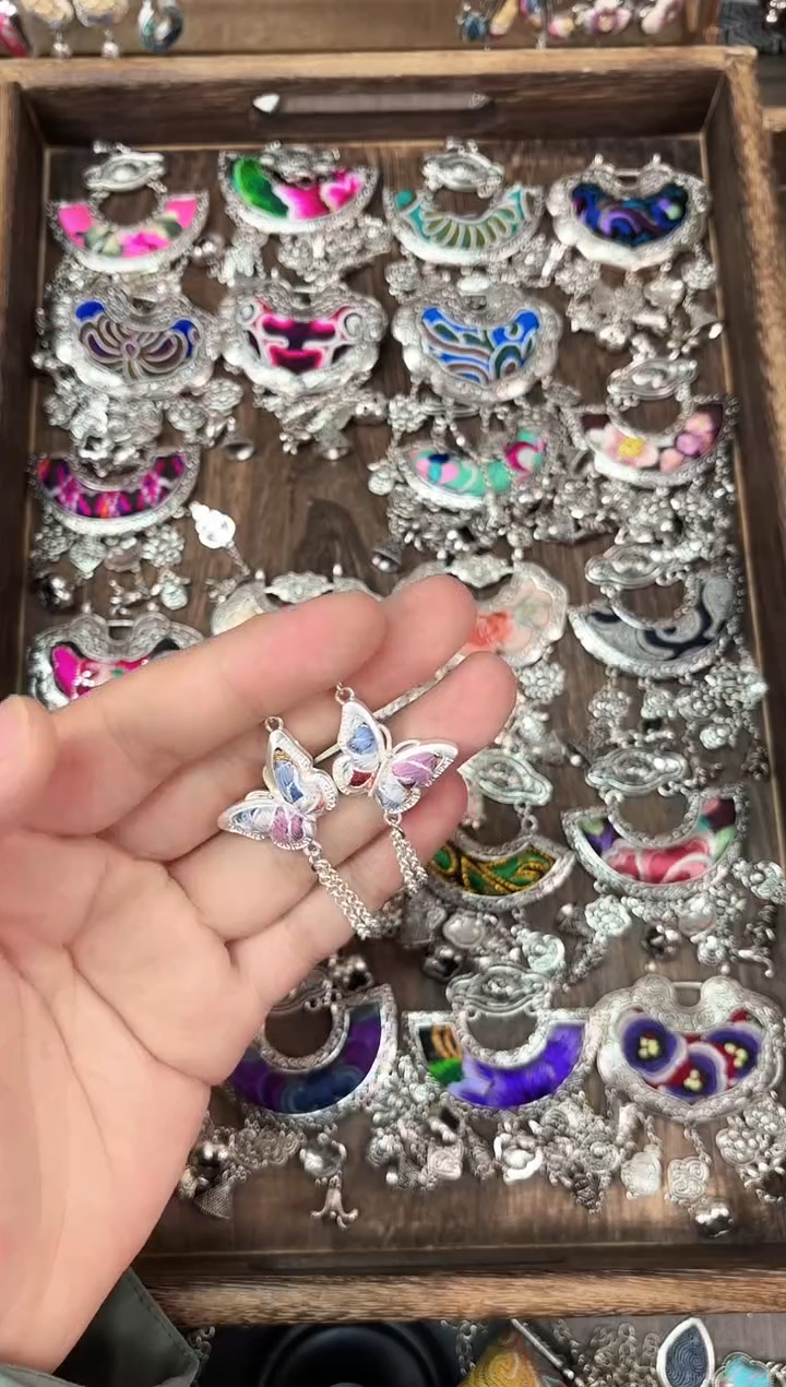织绣民族风非遗老绣饰品116