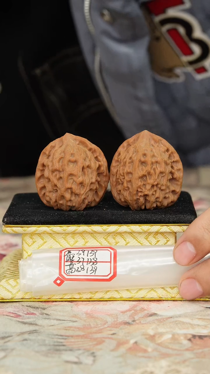 【闪购商品】文玩核桃把件非嫁接北京