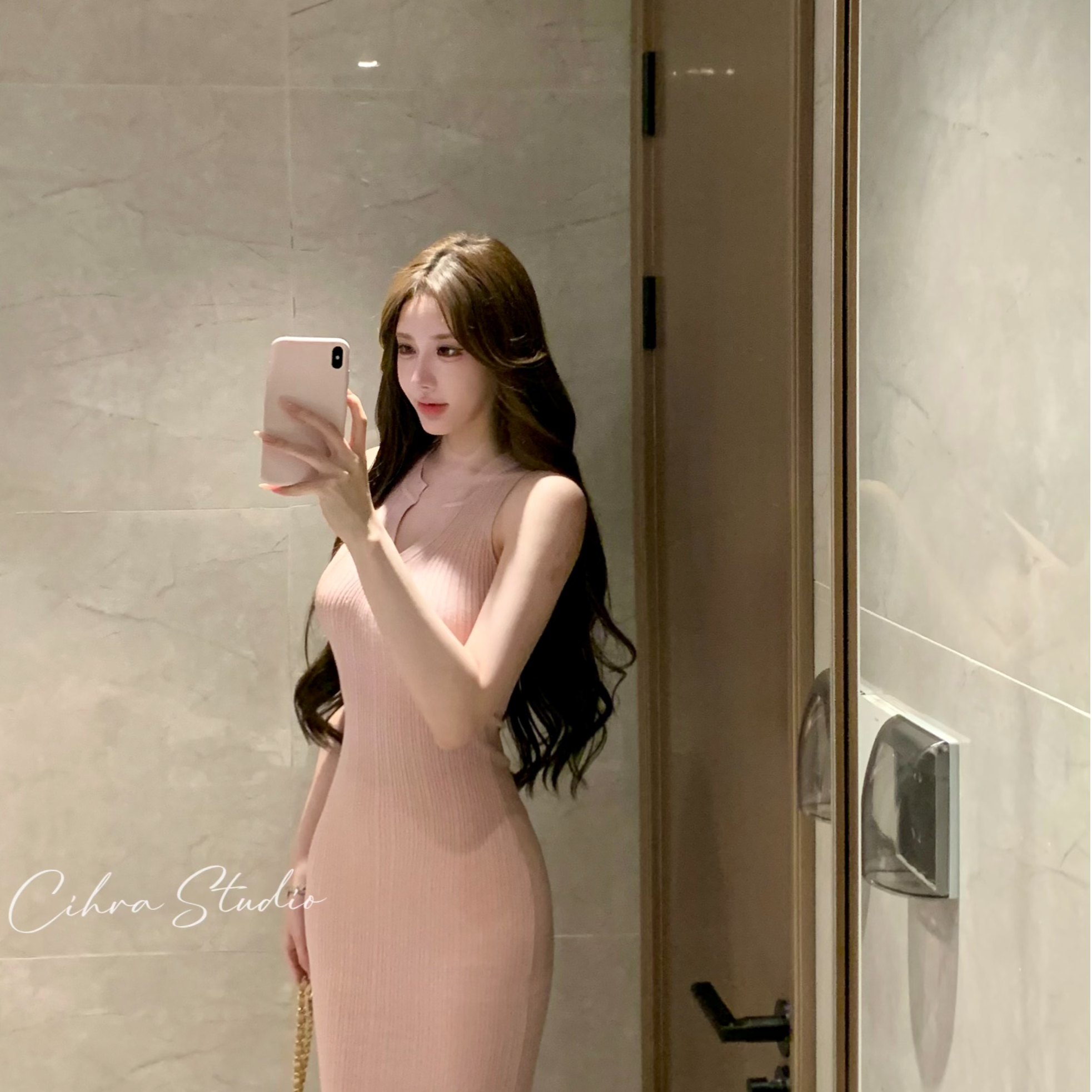 Cihra【闪耀女主角】千金无袖连衣裙性感气质包臀开叉长裙