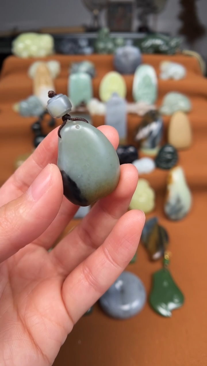 【闪购商品】和田玉颈饰未镶嵌随形