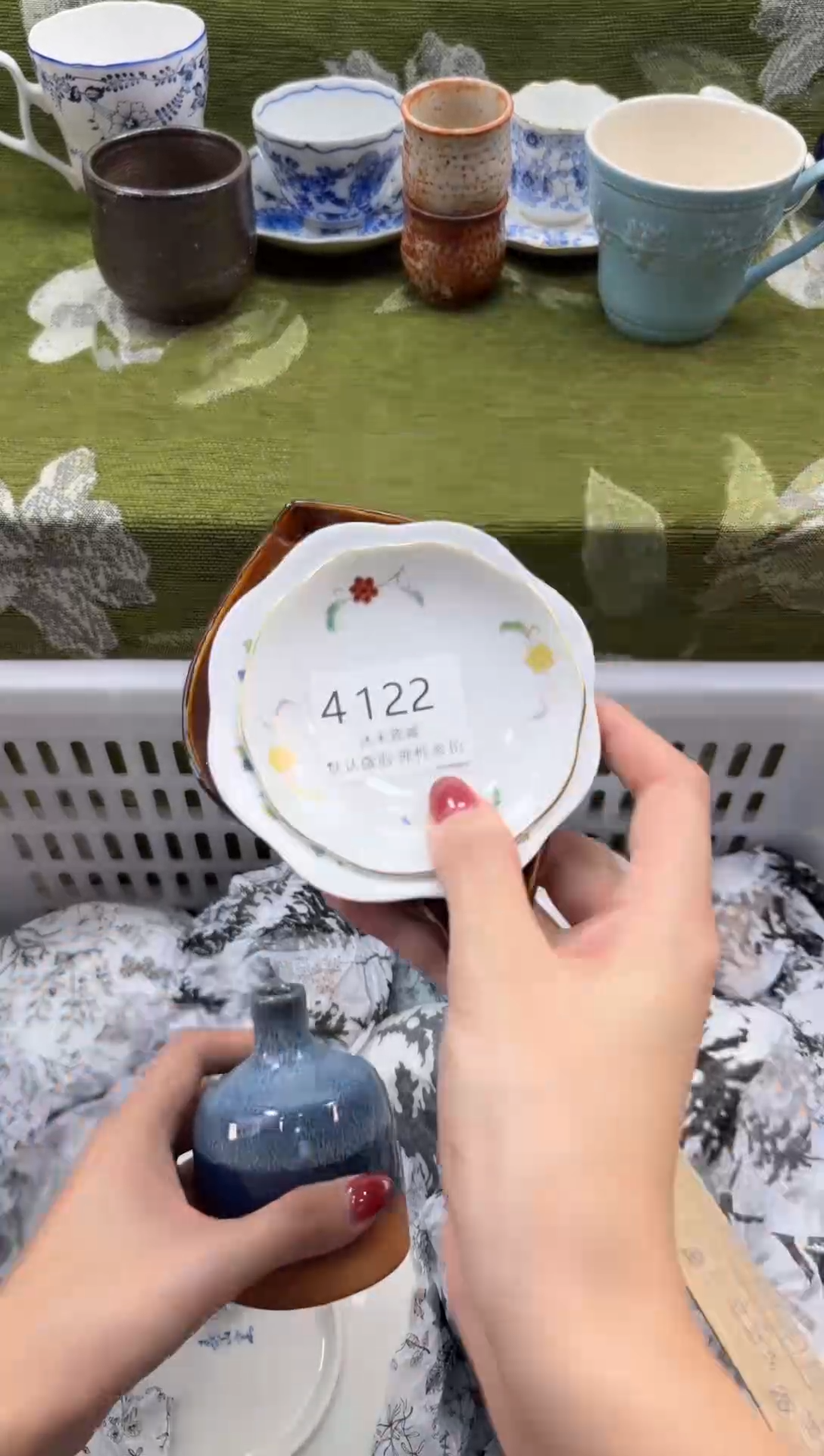 瓷片些*      4122