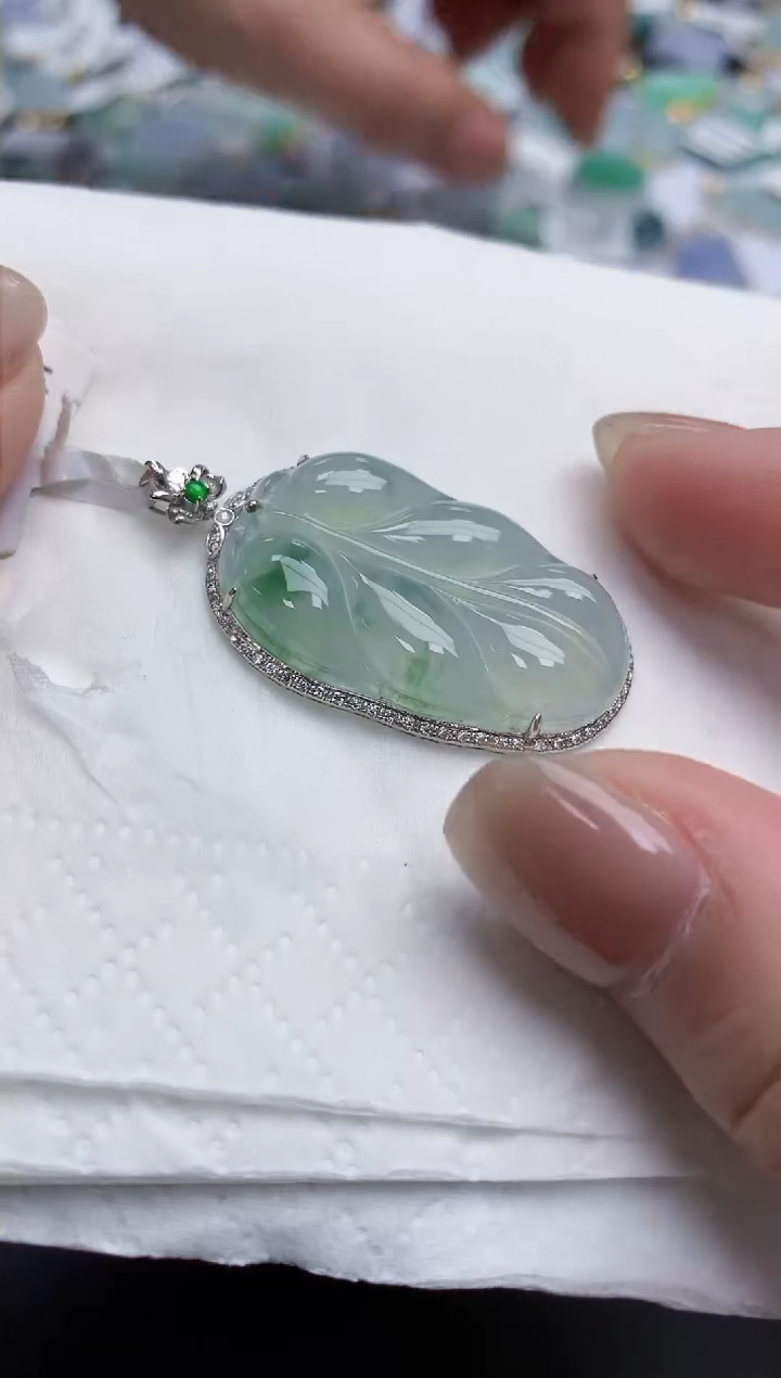 【闪购商品】翡翠颈饰18K金镶嵌天然缅甸翡翠A货
