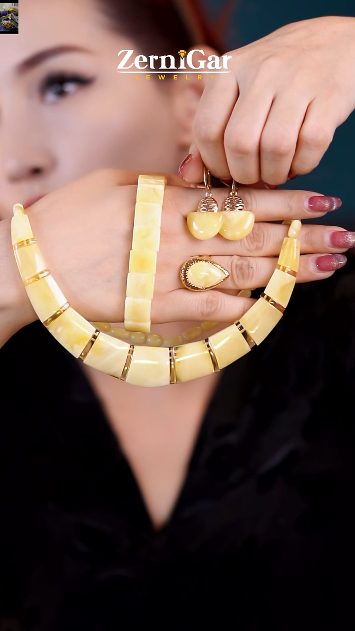 【闪购商品】琥珀颈饰未镶嵌天然琥珀四件套