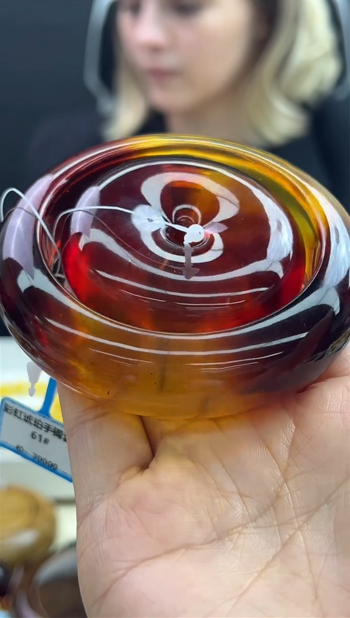 【闪购商品】琥珀手镯未镶嵌87秒拍号61mm