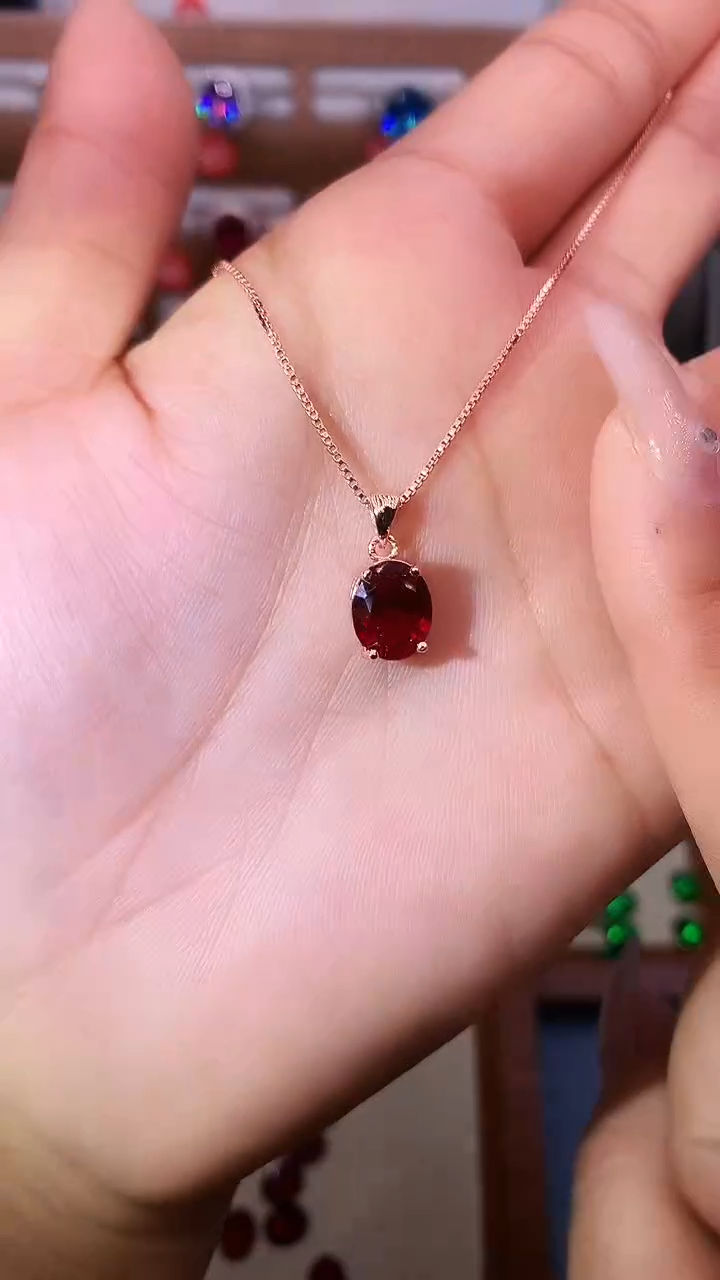 吊坠(赠链)银S925镶嵌红宝石......