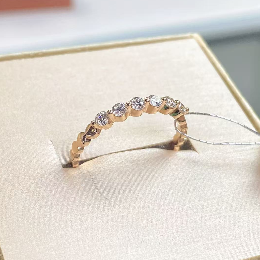 老戴甄选金家七公主天然钻石18k金k玫戒指1.6g百搭时尚精致少女