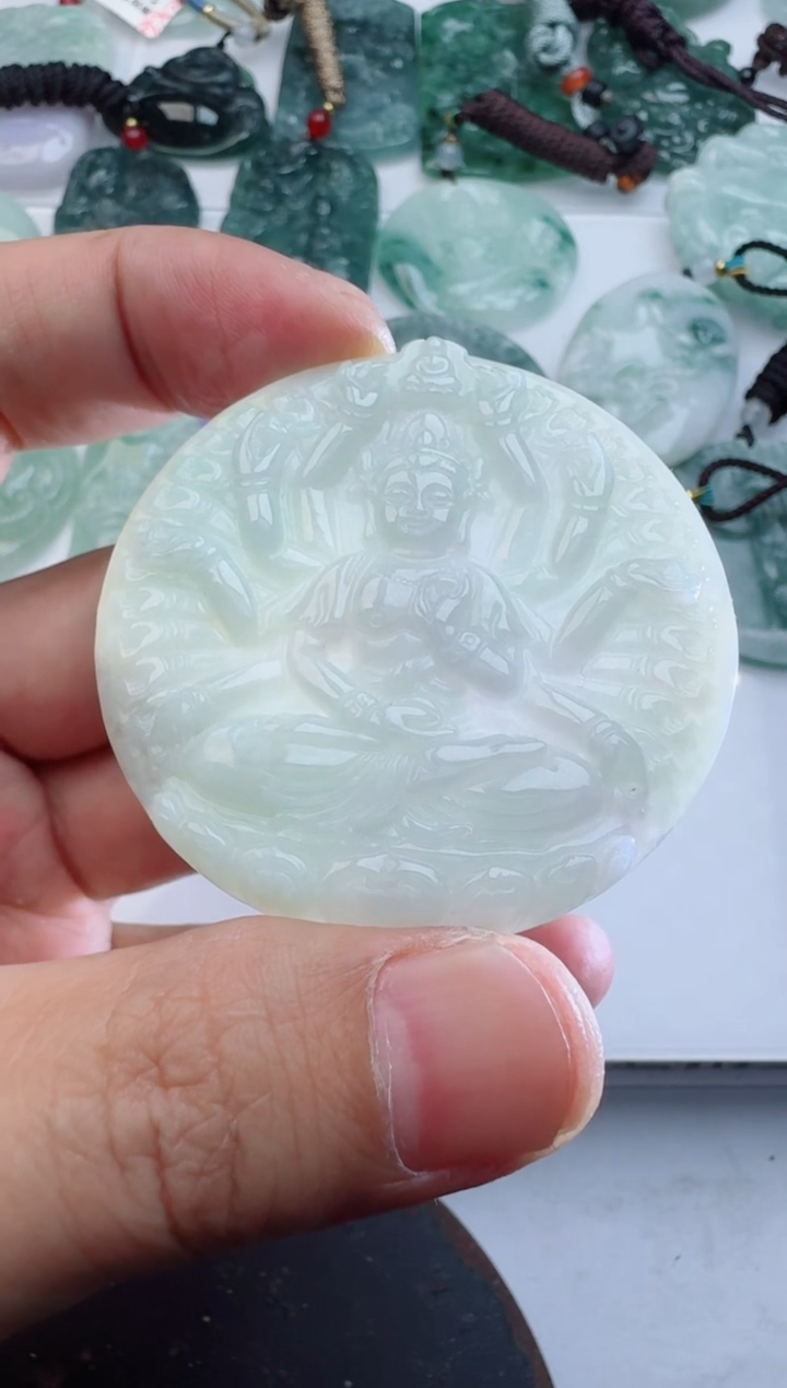 【闪购商品】翡翠吊坠(不含链)未镶嵌多样性随机发其一