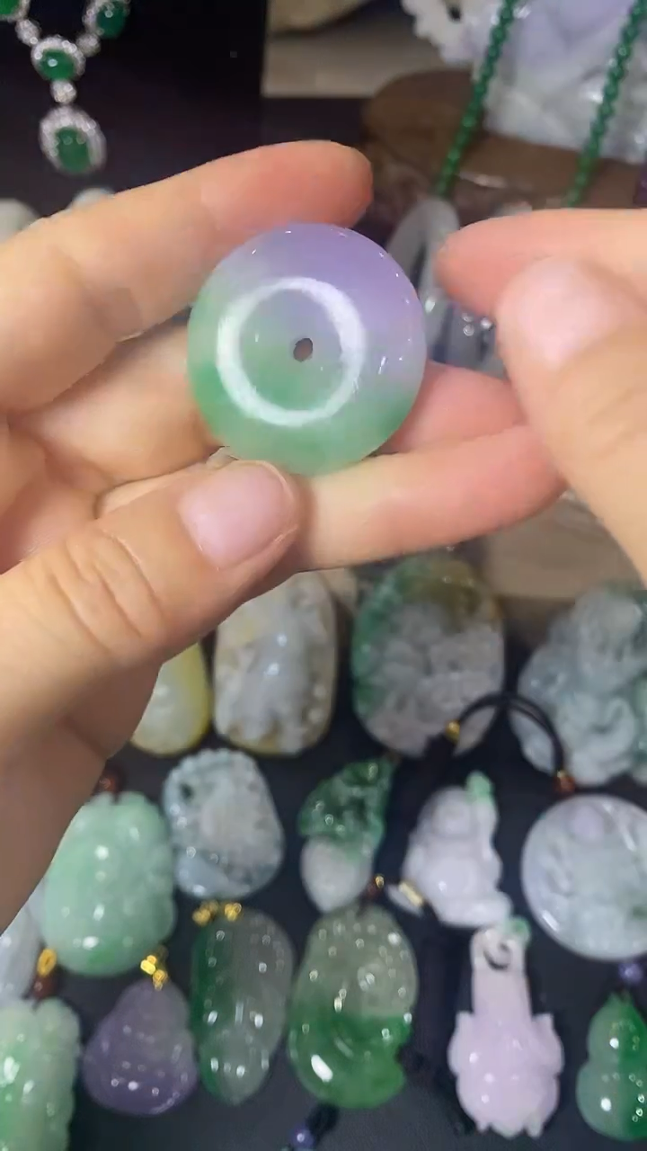 颈饰未镶嵌翡翠平安