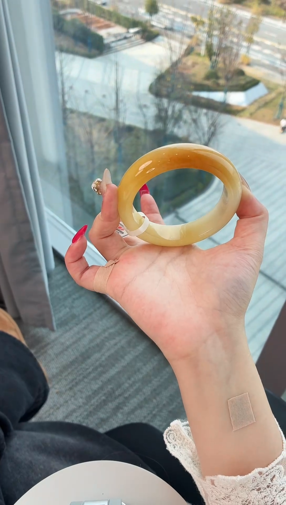 未镶嵌手镯石英质玉12.58