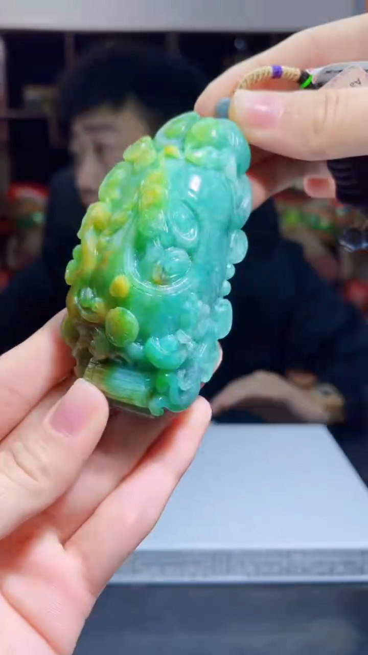 【闪购商品】翡翠吊坠(不含链)未镶嵌D43