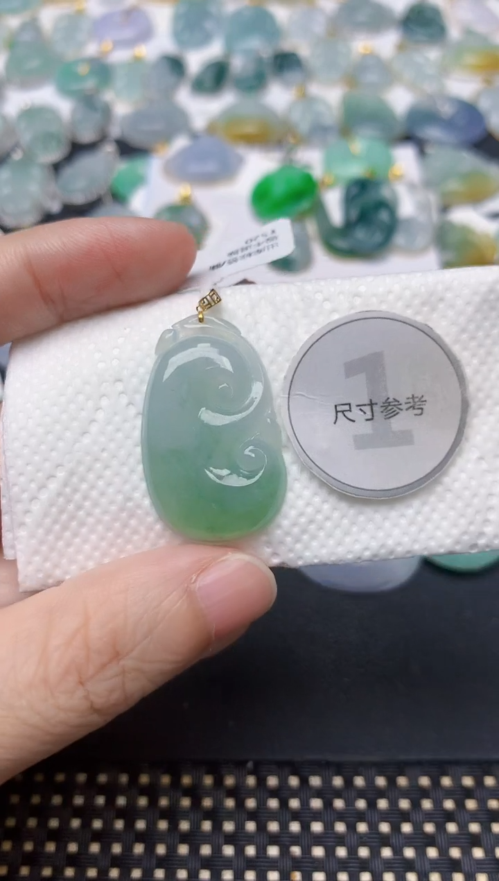 颈饰18K金镶嵌翡翠天然缅甸A货翡翠