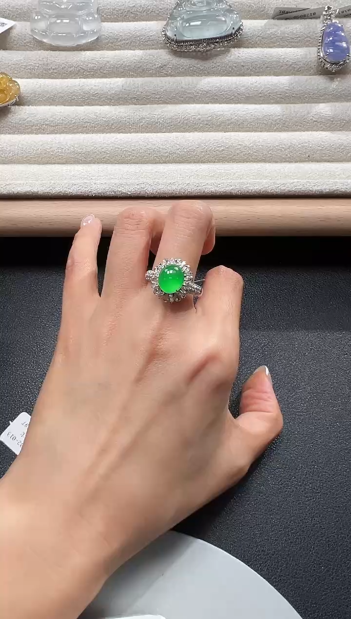 18K金镶嵌戒指翡翠序号157