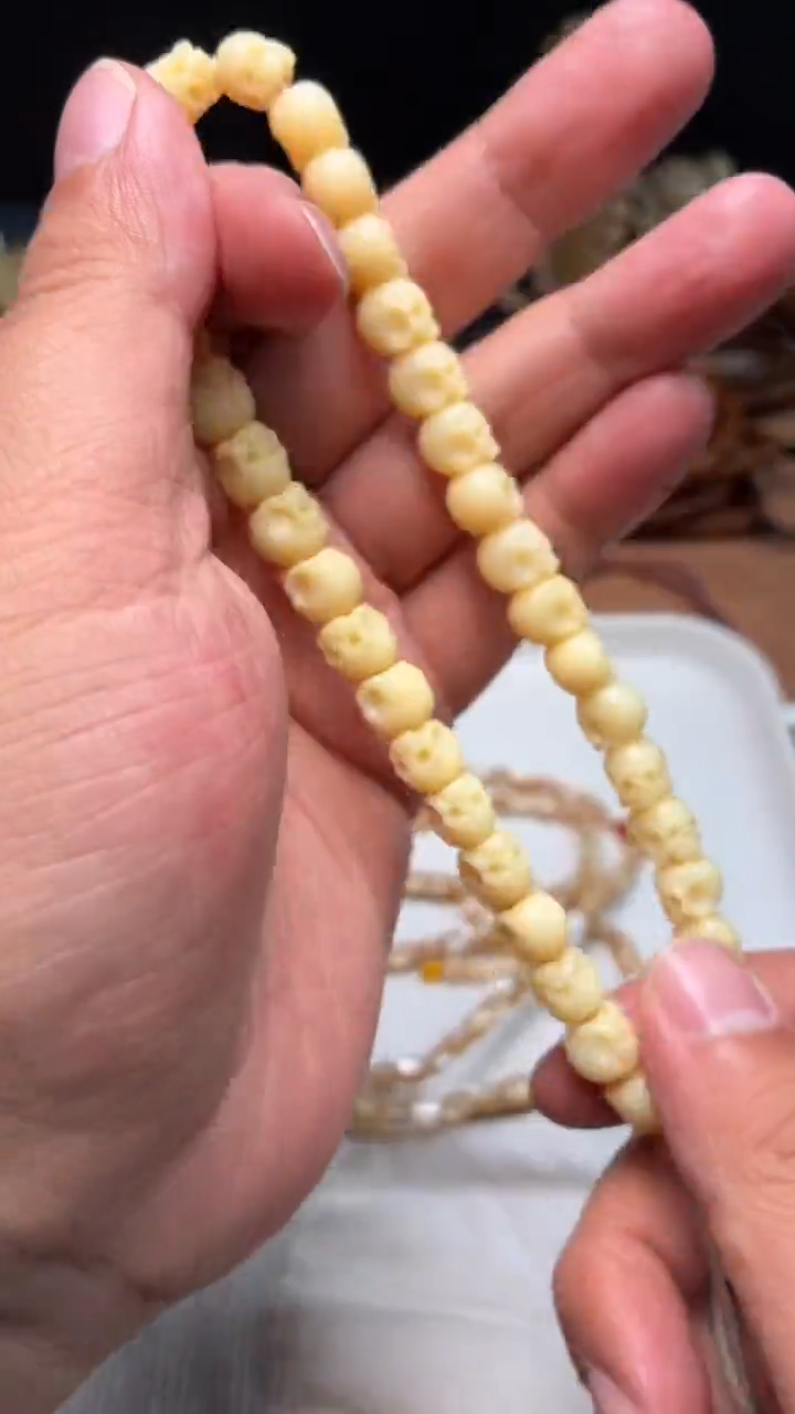 牛骨其他m****七杂件255-半颚骷髅手持