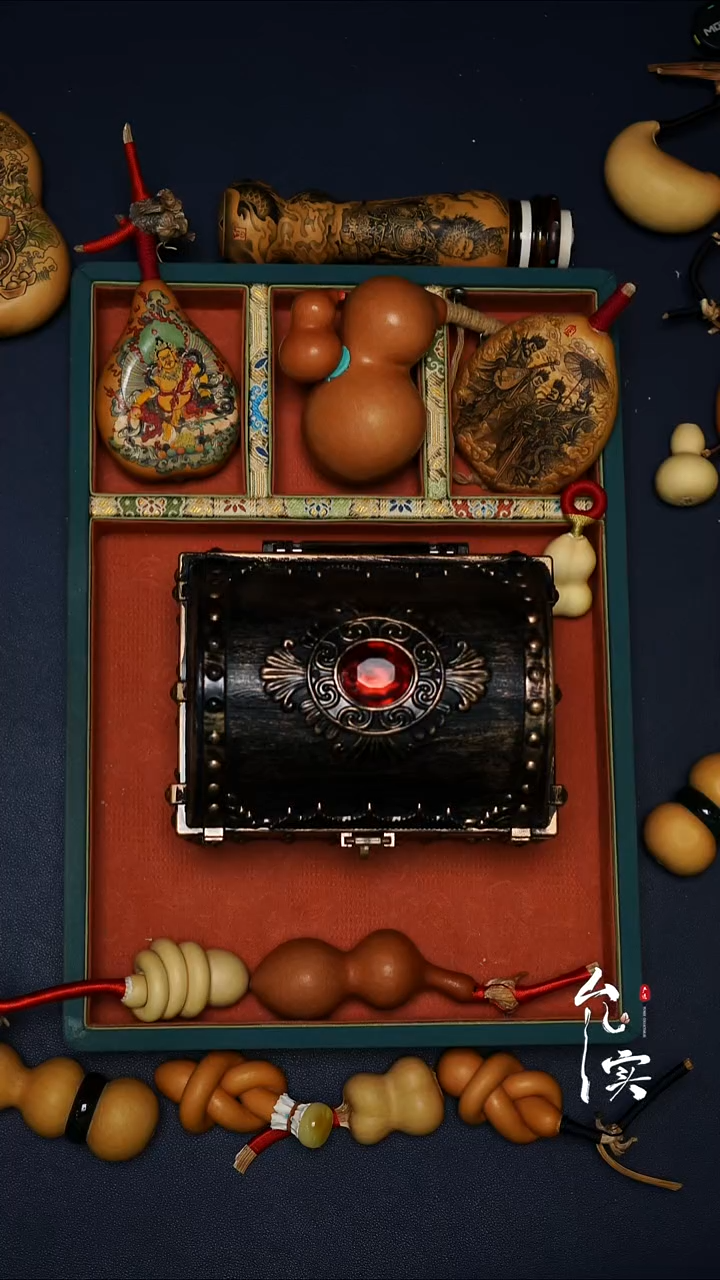 画**圈文玩葫芦手把件