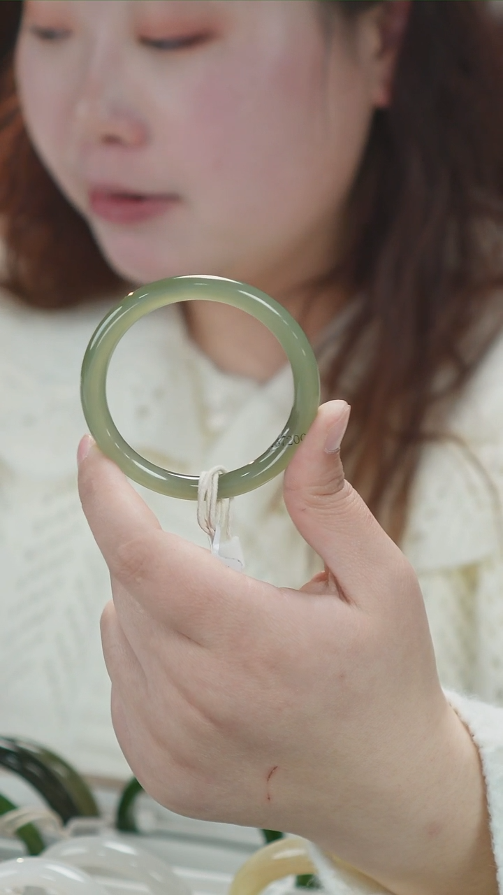 【闪购商品】和田玉手镯未镶嵌天然和田玉手镯拍一发一53