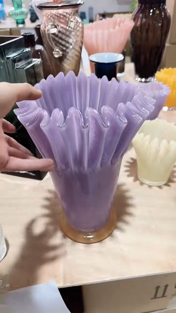 【闪购商品】玻璃紫色折纸花瓶