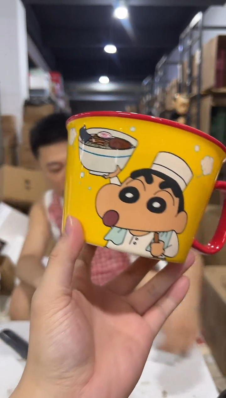 瓷片黄色厨师小新泡面碗微瑕表面破花