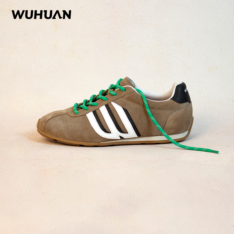 五环WUHUAN阿甘鞋平底薄底琥珀流光休闲风低帮时尚女运动休闲鞋