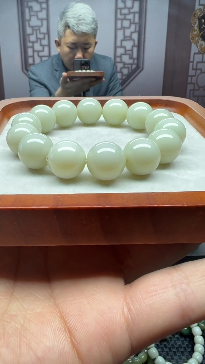 【闪购商品】和田玉手串未镶嵌新疆山料卡16多样性拍一发一