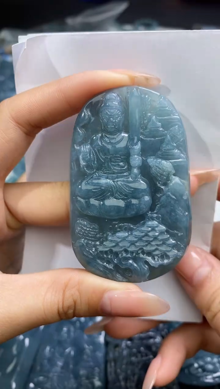 【闪购商品】翡翠颈饰未镶嵌          