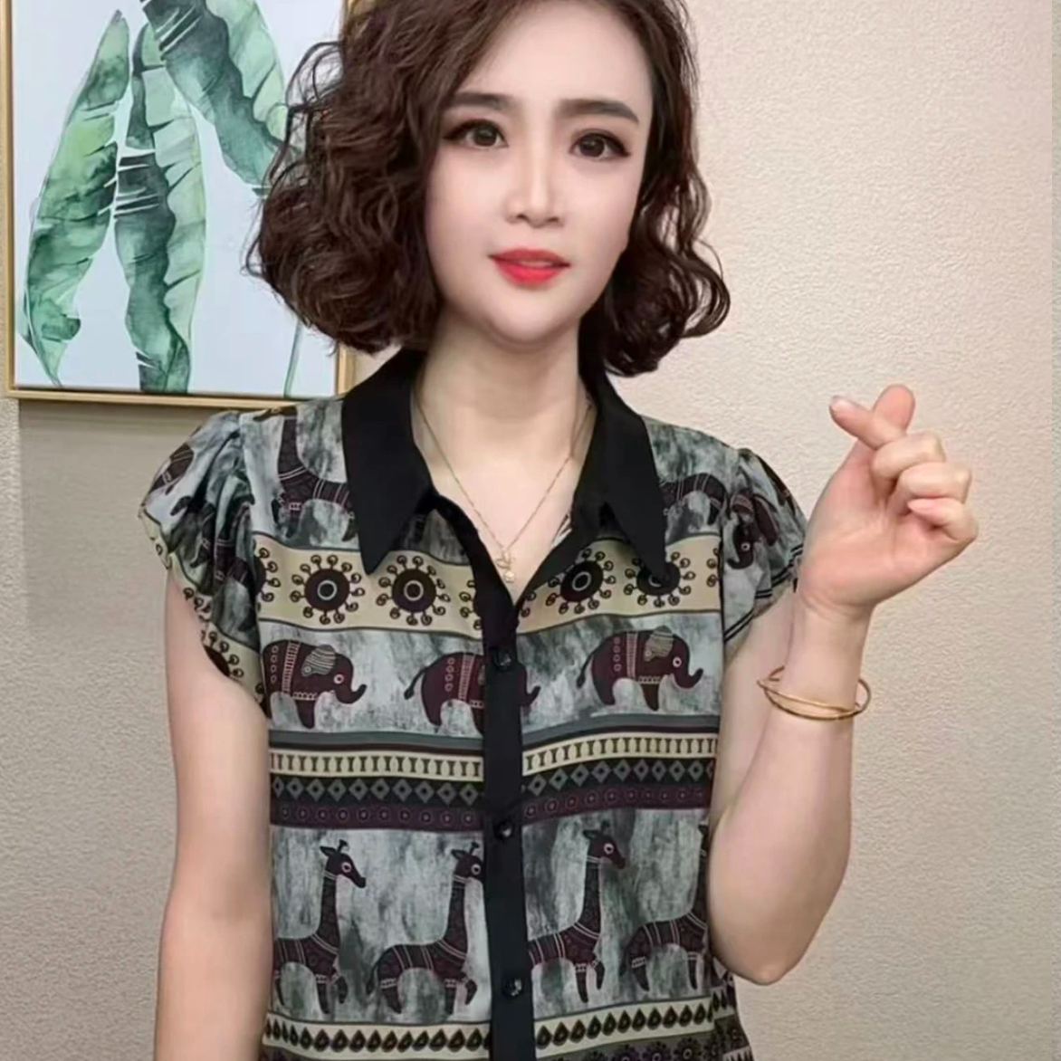 【吉祥】2025减龄夏季时尚百搭宽松休闲翻领气质好看妈妈装女