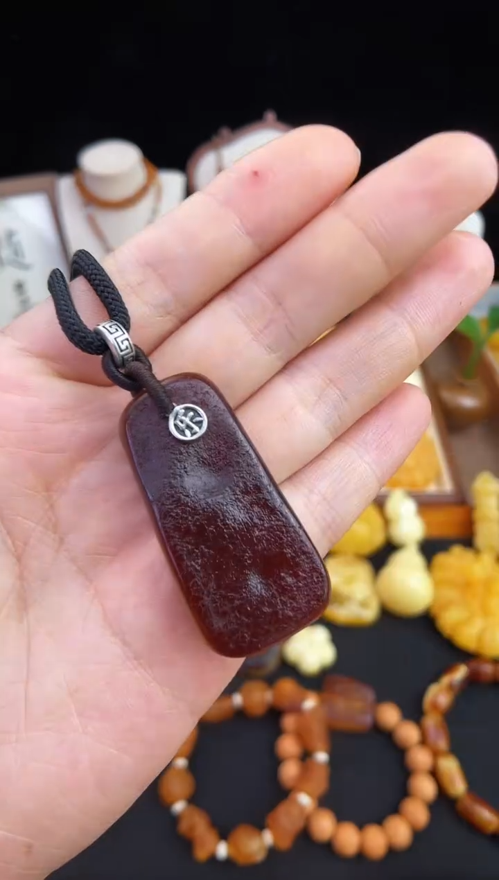 琥珀未镶嵌珠宝奇石柒月