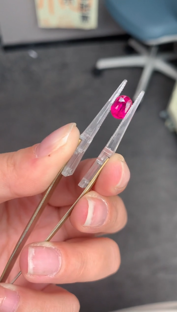 【闪购商品】碧玺裸石未镶嵌1.7ct卢比莱