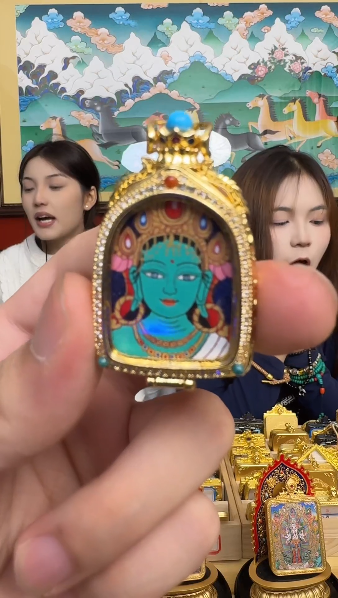 吊坠绿妈妈-热贡纯手绘